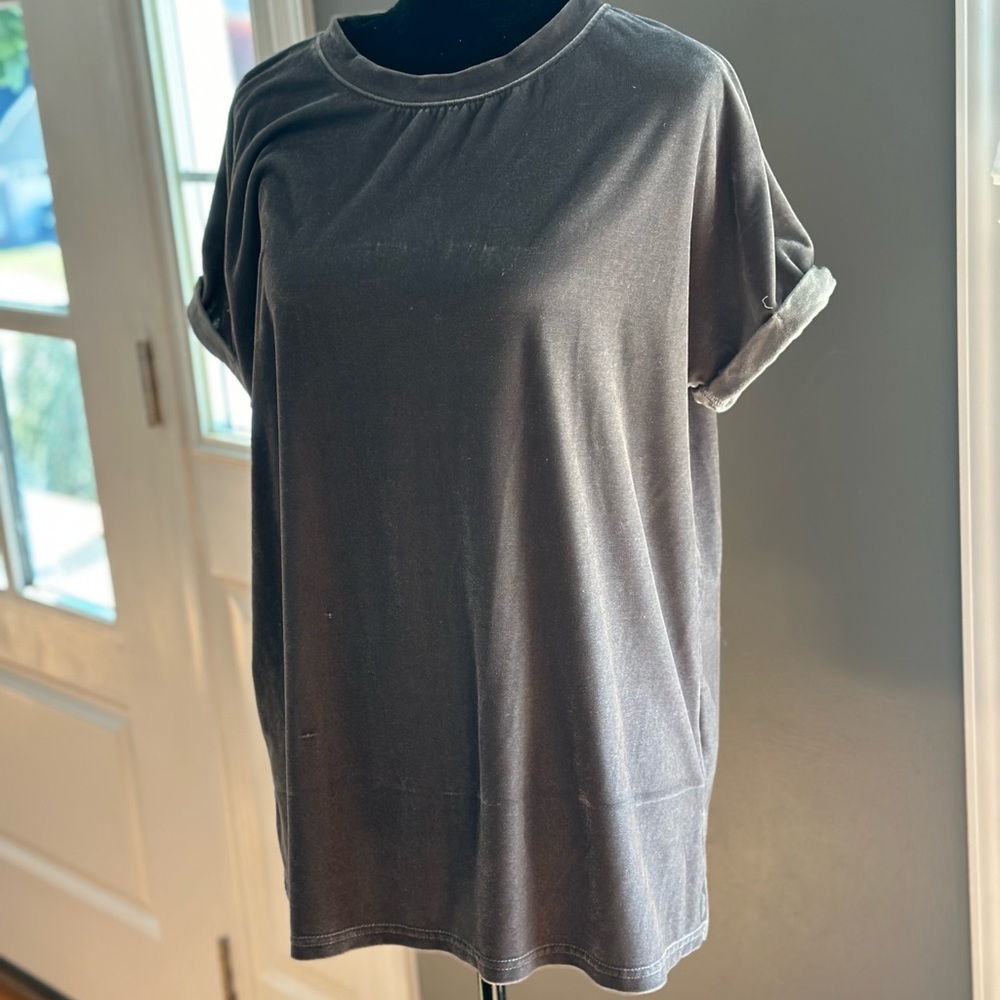 Oversized velvet tee